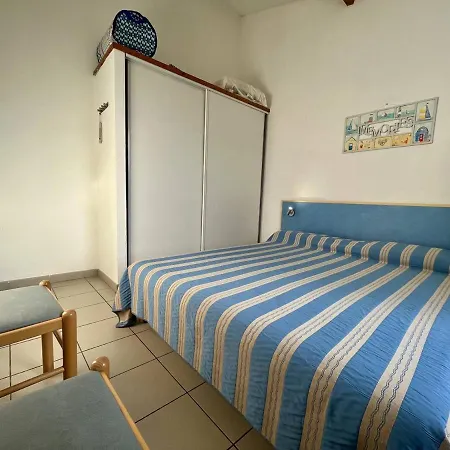 Maison Le Château-d'oléron, 3 Pièces, 5 Personnes - Fr-1-246a-86 Casa vacanze Le Château-dʼOléron